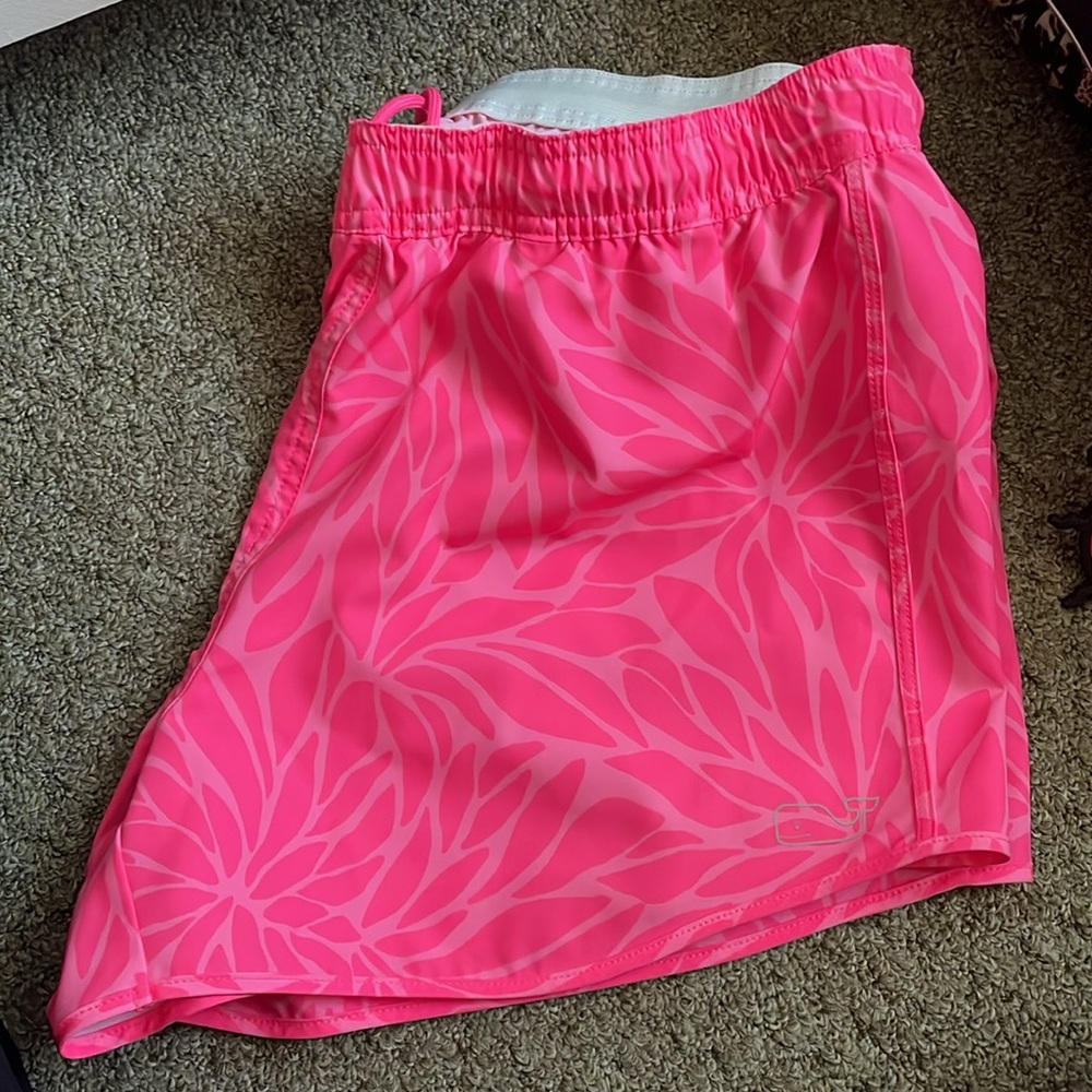 Vineyard vines shorts